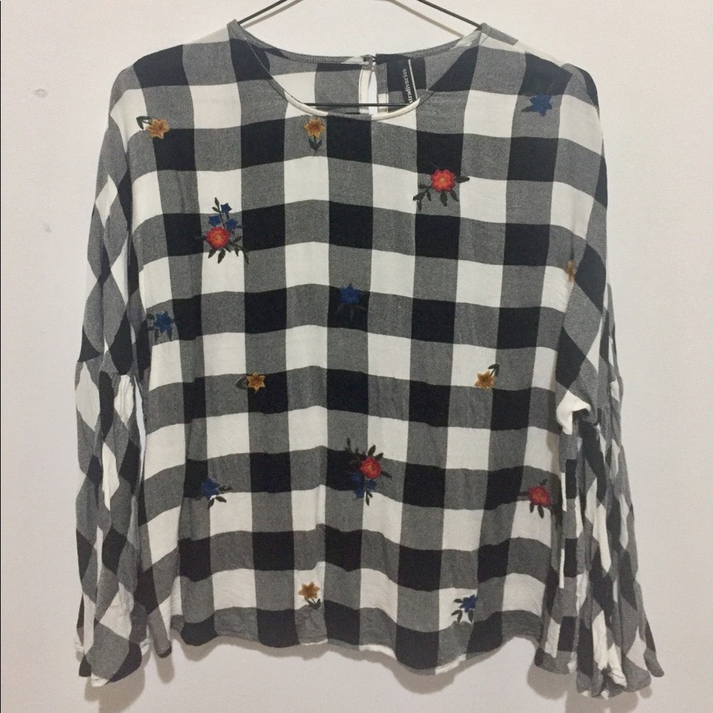 Stradivarius Bell Sleeve Top